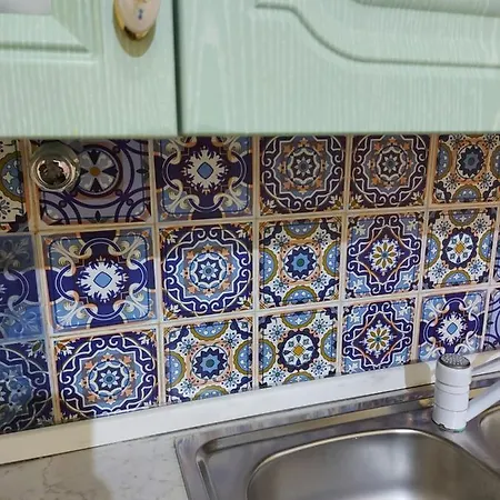 Al 25 Tulipani צ'פאלו
